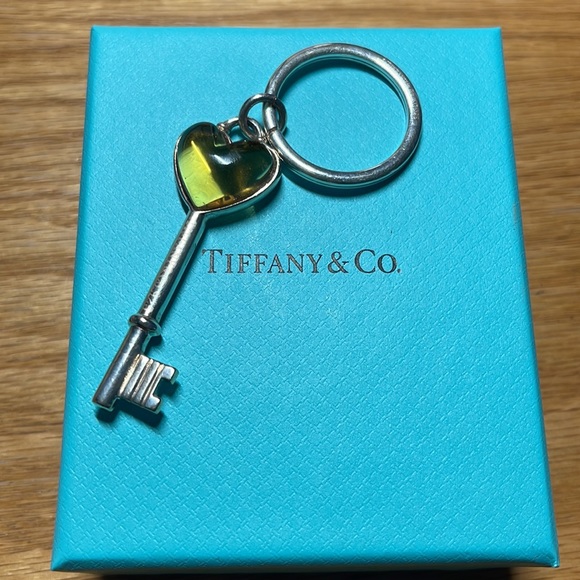 Tiffany and co. 2 inch citrine heart key vintage - Picture 4 of 8